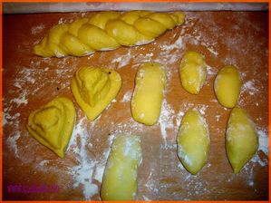 Petits pains et tresse crus