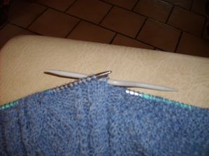 2 mailles derrière