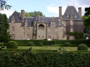 Le-chateau-de-Rosmorduc--2-.JPG