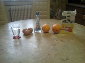 INGREDIENTS CREME MOUSSEUSE A L ORANGE