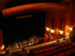 LA_Opera_Chandler_Pavilion_auditorium.jpg
