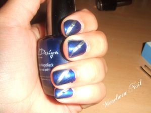 Nail art royal flash