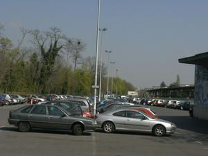 parking-RER-2007-04-1.JPG
