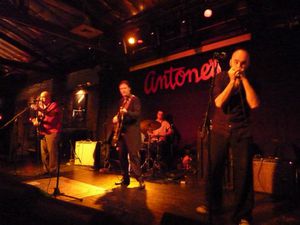xr-antone-s.jpg
