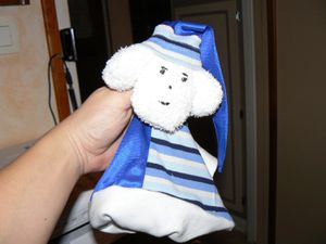 doudou-carre-bleu-002.jpg