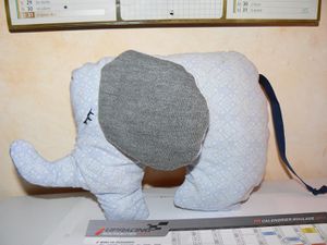 doudou-elephant-gris-001.jpg