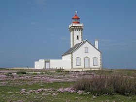 280px-Phare-des_Poulains.jpg