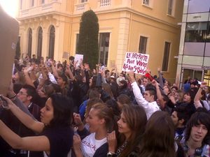 manif-leunes-hyeres.jpg