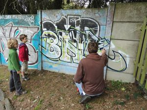 graffiti-maison-des-associations.JPG