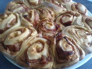 brioche-sale-tomate-jambon.jpg