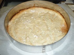 Dacquoise-aux-litchis-001.JPG