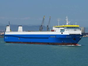 ShipPhotoAmirouche_003.jpg