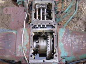     tractor IMG-1737.jpg
