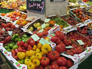 Tomatesanciennes au marché beauveau, pl d'aligre paris pop