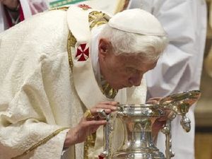 Benoit XVI chrismale