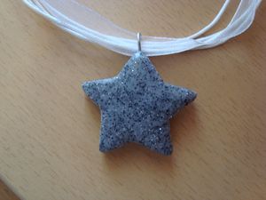 collier-etoile-granit--1-.JPG