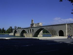 800px-Avignon pont 2