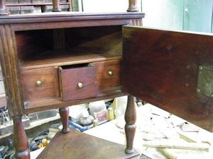 interieur meuble d'angle acajou