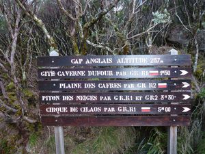 La Réunion-Piton des Neiges-14 juin 2014-panneaux indicate