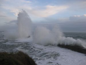 387 Les vagues et les nuages en spectacle