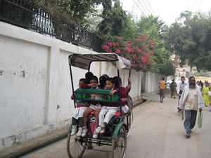 DEPART POUR L'ECOLE
