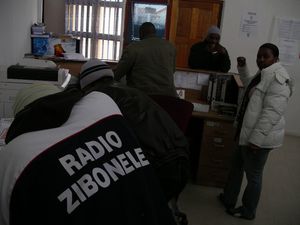IMGP2457-Radio-Zibonele-Cap-Afrique-du-Sud.JPG