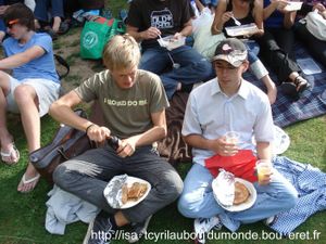 z641 Nico et Cyril dinent