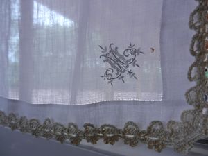 manique-oeuf-tablier-dentelle-crochet-049.JPG
