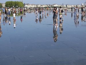 Bordeaux-miroir--1-.jpg
