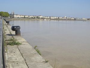 Bordeaux-miroir--10-.jpg