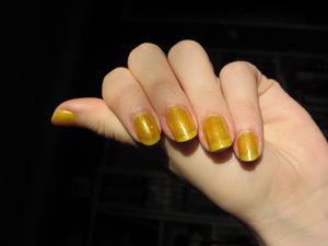 vernis-jaune.JPG
