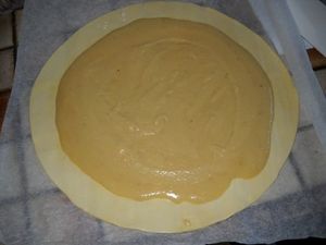 Galette-frangipane-on-verse-la-frangipane--500-.jpg