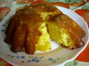 ciambella con pesche