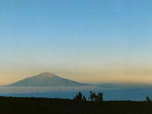 le-mont-meru-au-lever_940x705.jpg