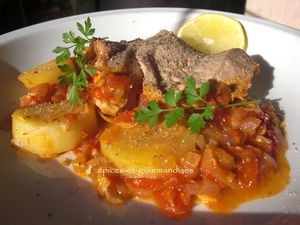 Pavé de thon sur fondue de tomates aux oignons CIMG0351 (2