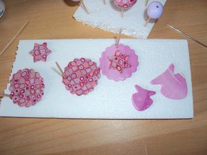 Perles roses mauves