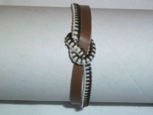 bracelet beige noeud blanc
