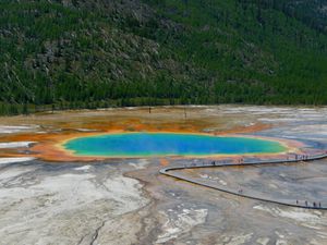 Beautiful-Grand-Prismatic.jpg