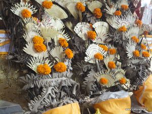 Offrandes et préparation des offrandes Ubud,Bali,-copie-11