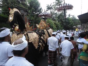 Bali,Cérémonie au temple,Ubud, Indonésie 103