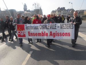 Conseil Général des Ardennes CGT et CFDT manifes-copie-11