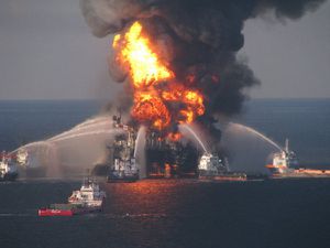 Oilriggexplosion.jpg