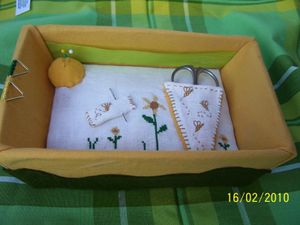 plateau-brodeuse-abeilles-007.jpg