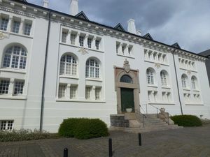 15-144-bibli