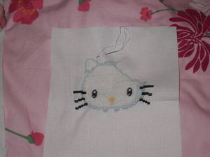 3eme-avancee-de-ma-hello-kitty.JPG