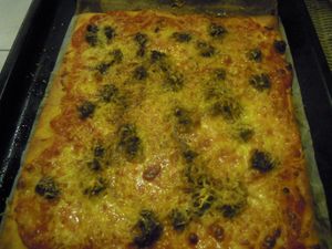 pizza maison à la viande hâchée