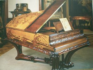 Piano---Majorelle---1905.jpg