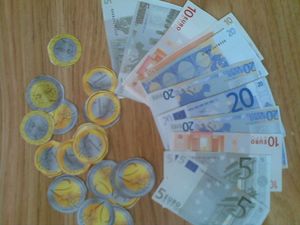 euros.jpg