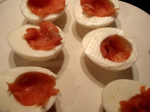 Oeufs-durs-au-samon-2.jpg