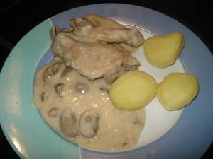 La-poule-au-blanc-a-l-ancienne-4.jpg